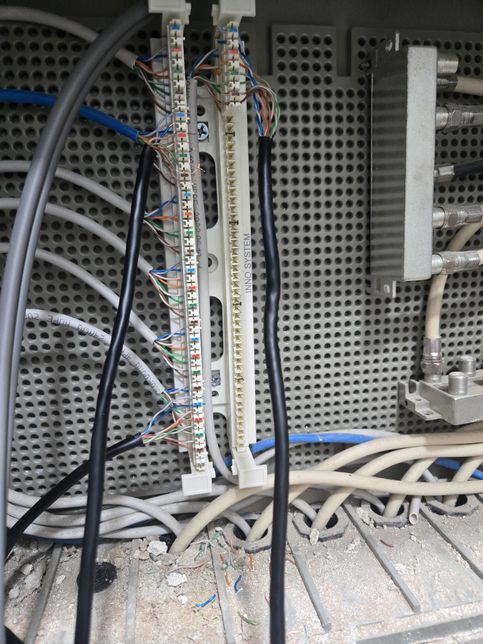 공유기 옮기니까 와이파이가 안돼요 신발장에서 뭘 바꿔야 할까요?의 3번 째 이미지