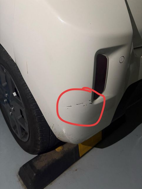 쏘카 이용객이 주차된 제 차를 박았습니다.의 2번 째 이미지