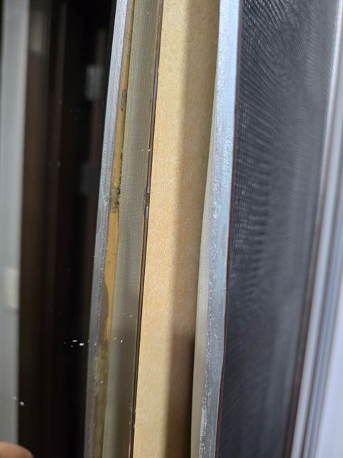 가구 문짝 겉표지?가 벗겨졌는데 필름 시공 가능한가요?의 0번 째 이미지