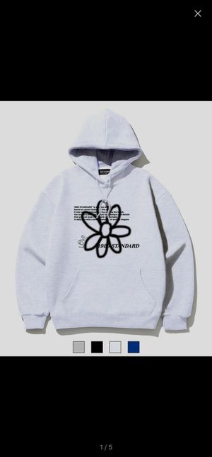 이런 옷 디자인을 따로 부르는 이름이 있을까요?의 1번 째 이미지