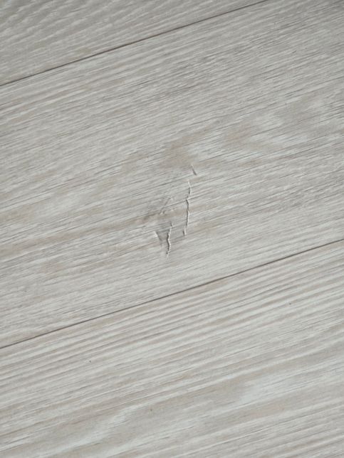 장판 밀린거 복구가 될까요? 사진 첨부합니다.의 0번 째 이미지