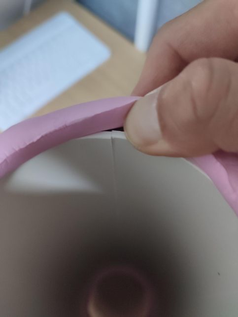 폼롤러가 안에 저렇게 플라스틱이면 제품 불량 아닌가요의 0번 째 이미지