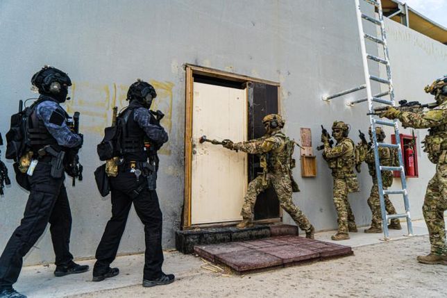 해군특수전전단 유디티 특임대대랑 특전대대의 0번 째 이미지