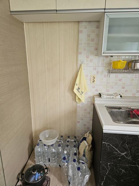 냉장고 위치 어디가 더 좋을까요???의 1번 째 이미지