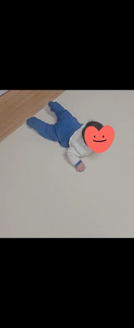 아기 슈퍼맨자세 관련궁금한점이 있습니다의 0번 째 이미지