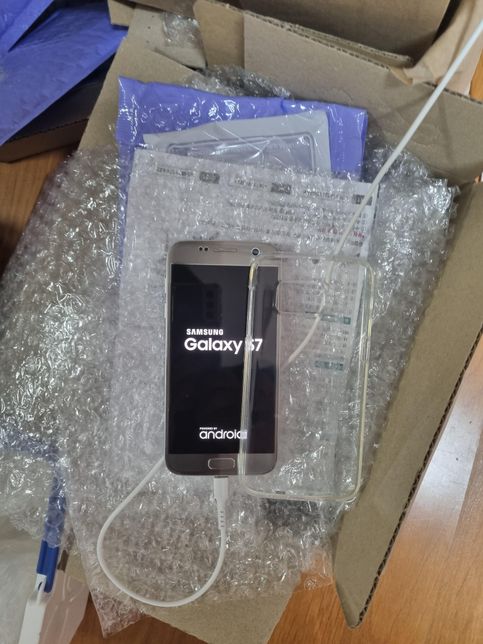 갤럭시S7 전원 키다가 화면 멈췄는데 해결방법 있을까요?의 0번 째 이미지