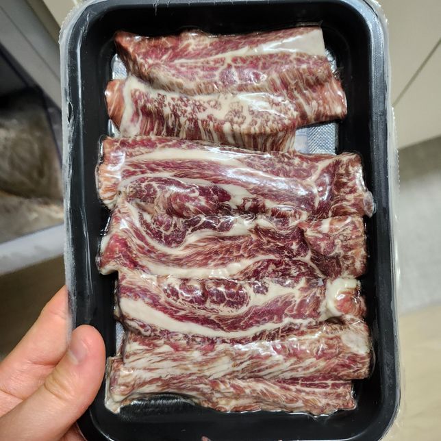냉동실에 있는 오래된 한우 먹어도 될까요?의 1번 째 이미지