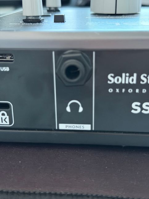 ssl2 오디오인터페이스 헤드폰 질문의 0번 째 이미지