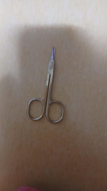 크기가 작은 가위인데 어디에다 쓰는 건가요?의 0번 째 이미지