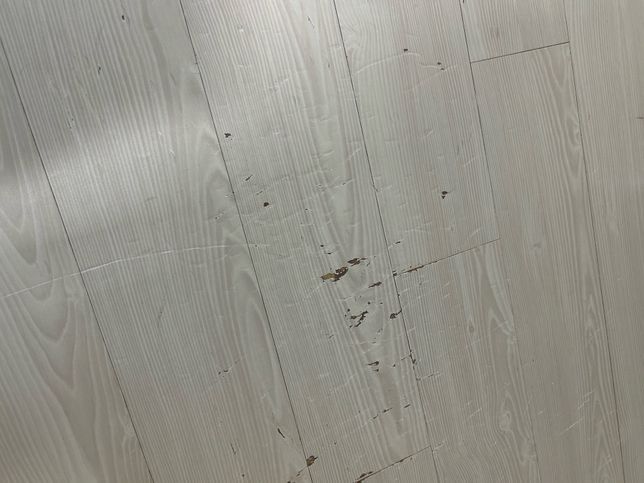 질문) 장판 찍힘 긁힘 , 장판 수명 관련의 1번 째 이미지