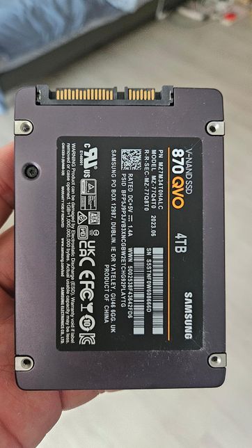 해당 ssd 연결하려면 어떤 케이블이 필요하나요?의 0번 째 이미지