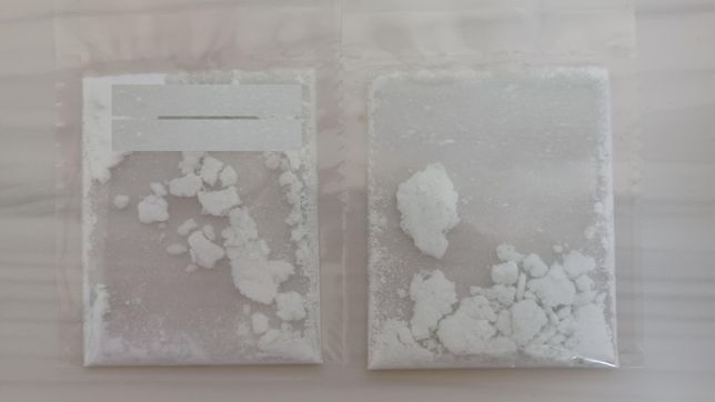 굳은 약인데 먹어도 되는 상태인지 알고 싶습니다.의 0번 째 이미지