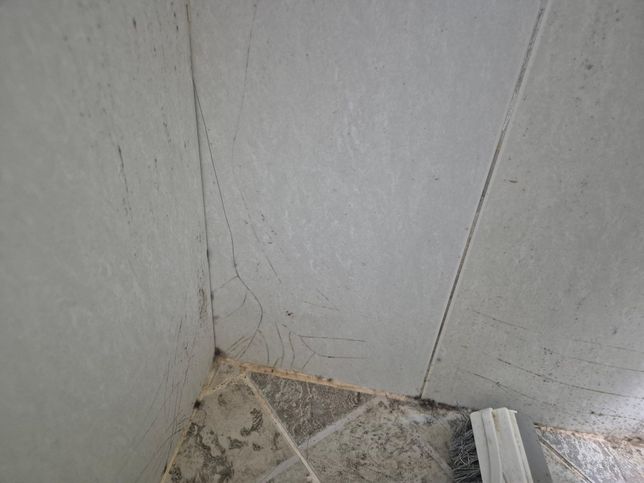 월세 타일 수리 비용 누가 부담인가요?의 1번 째 이미지