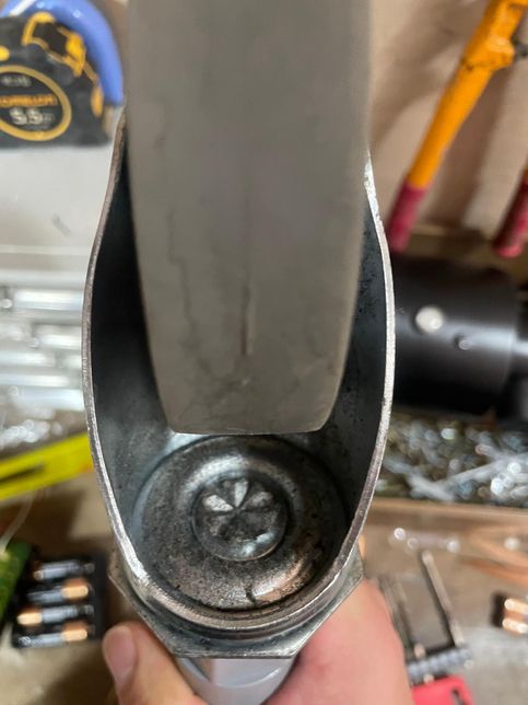 푸드카(서빙카) 바퀴 분리 방법 부탁드립니다.의 1번 째 이미지