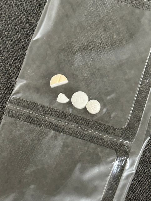 이 약이 뭘까요? 궁금했는데 이제야 물어보네요의 1번 째 이미지