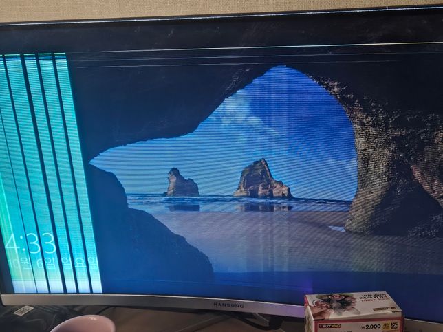 모니터 고장인가요 선고장인가요??의 0번 째 이미지