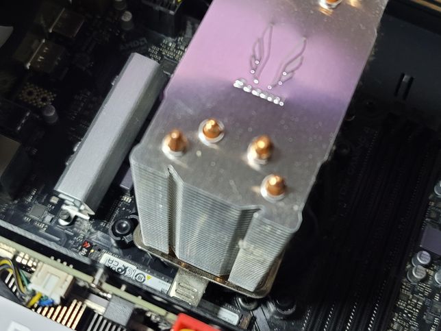 컴퓨터 socoool 쿨러 탈착 도움이 필요합니다.의 3번 째 이미지