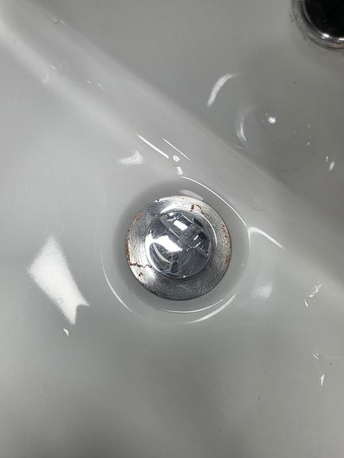 세면대 배수구 녹은 어떻게 제거해야하나요?의 0번 째 이미지