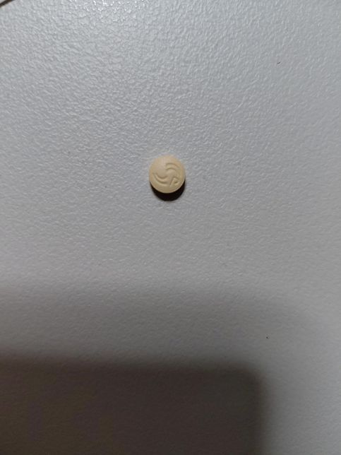 이 약 이름 좀 알려주세요ㅠㅠㅠㅠㅠㅠ의 1번 째 이미지