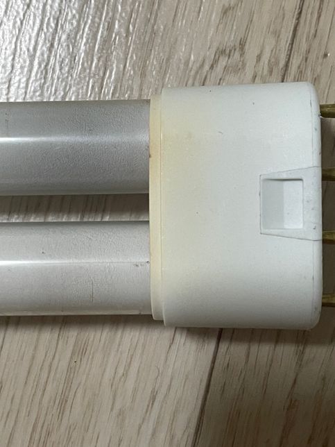 형광등 이거 탄 건갈까요???? 뭐가 문제일까요?의 0번 째 이미지