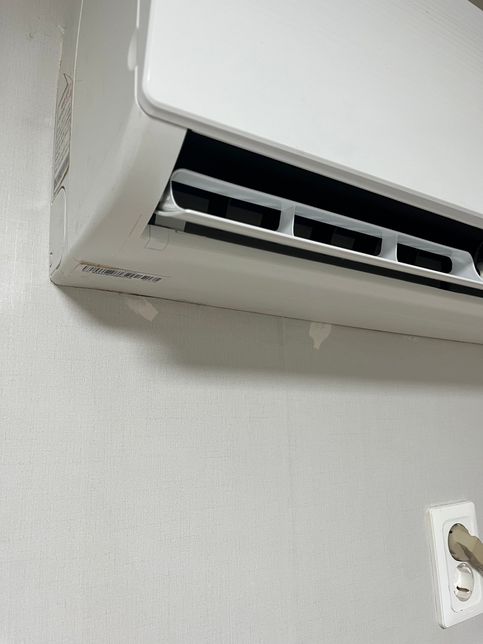 전세집 벽지 찢어짐 제가 도배비 내고나가야하나요?의 0번 째 이미지