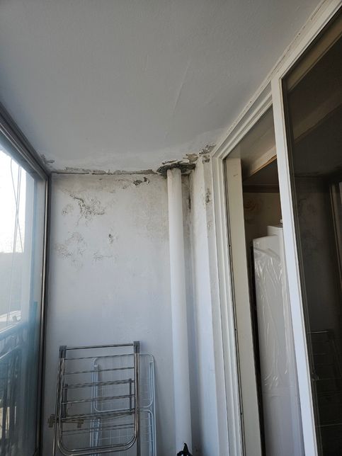 베란다 우수관 윗집 누수 관련 부분 질문 입니다.의 0번 째 이미지