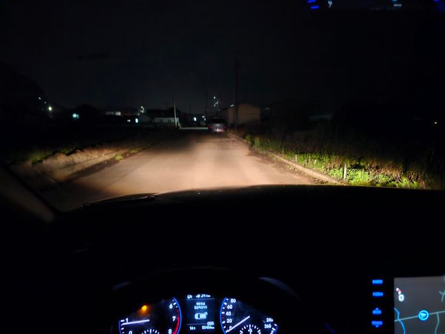 자동차 해드라이트 교체 했는데 어둡게 느껴지네요의 0번 째 이미지