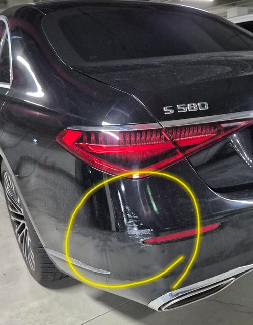 두 차가 접촉사고가 있었는지 판단해주세요의 0번 째 이미지