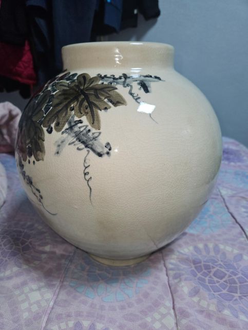 이 도자기의 이름과 진품인지 궁금합니나의 2번 째 이미지