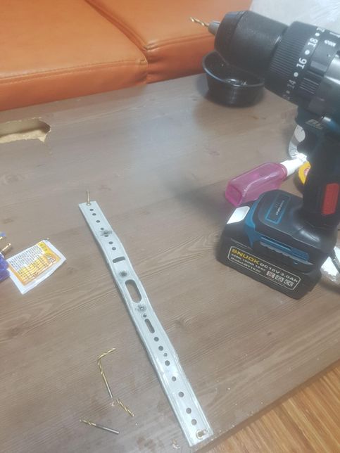 안녕하세요. 드릴 드라이버 구멍 내는 것 질문 좀 할게요!의 0번 째 이미지