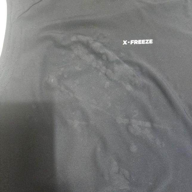 세탁 후 부분적으로 구겨진 옷 변형 해결방법 좀 알려주세요!의 1번 째 이미지