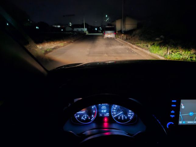 자동차 해드라이트 교체 했는데 어둡게 느껴지네요의 1번 째 이미지