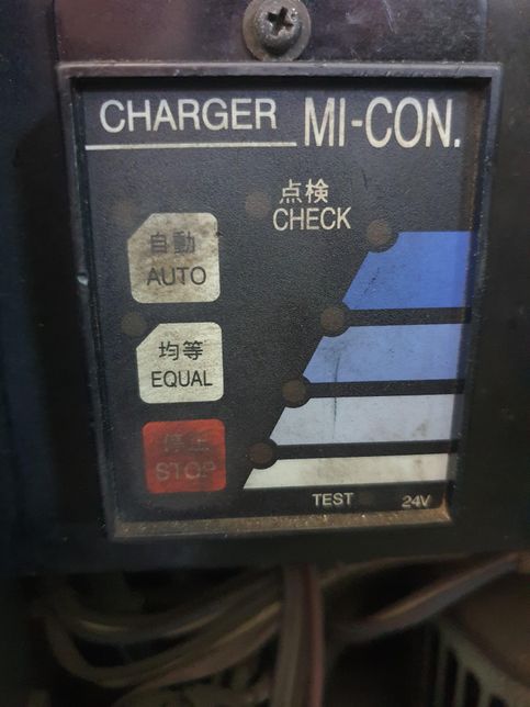 니찌유 구형 전동지게차 충전질문 드립니다의 0번 째 이미지