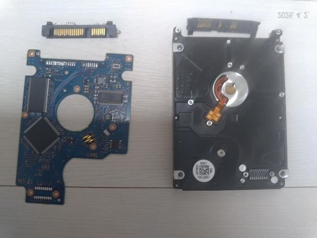 납땜 패턴이 찢겨져 나갔는데, BGA 리볼링 장비도 없고, 실력도 없고, 유지보수 배운거 하나 가지고,의 0번 째 이미지