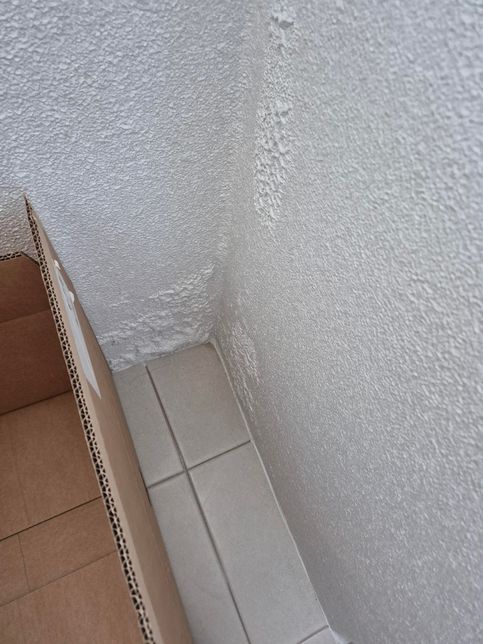 베란다 탄성쏘고 부풀어오르는현상 문의의 0번 째 이미지