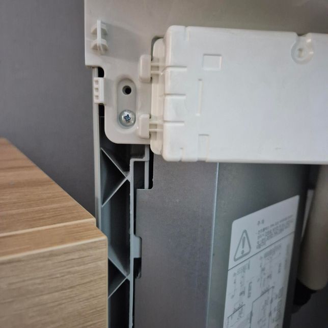 스탠드 에어컨에 물이 샙니다 (사진참조)의 0번 째 이미지