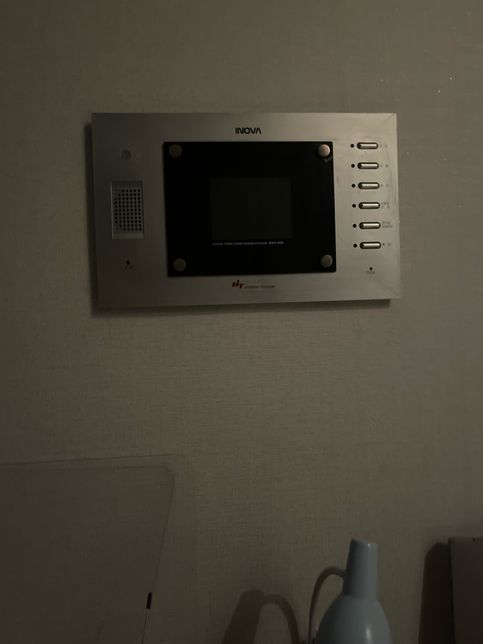 도어벨?이 고장나서 자꾸 꺼졌다 켜졌다합니다의 1번 째 이미지