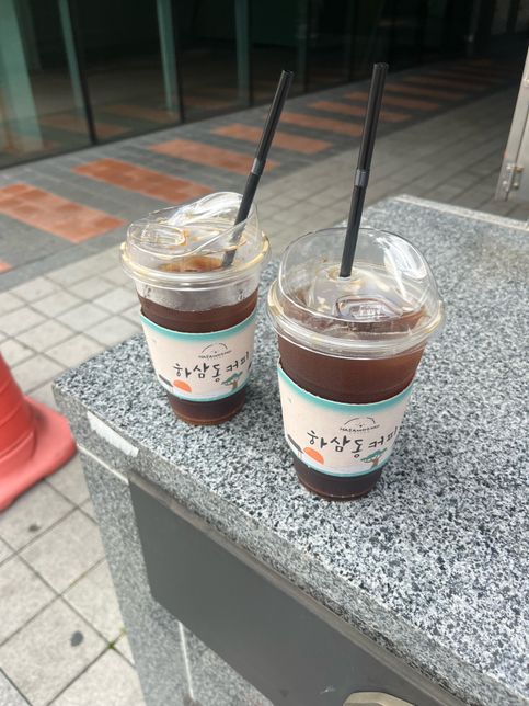 요즘 저렴한 테이크아웃 커피집 가격이 많이 올랐는데요의 0번 째 이미지