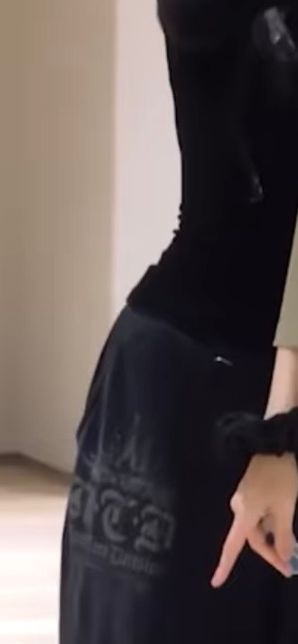 이로하 트레이닝 바지 정보 알려주세요의 1번 째 이미지