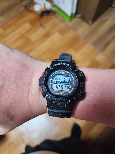 이 시계 바닷물에 들어가도 되나요?.의 0번 째 이미지