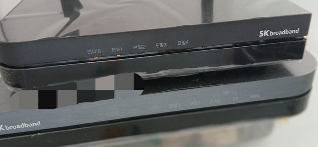 SKT공유기 2단으로 모뎀하고 쌓아서 써도문제 없나요?의 0번 째 이미지