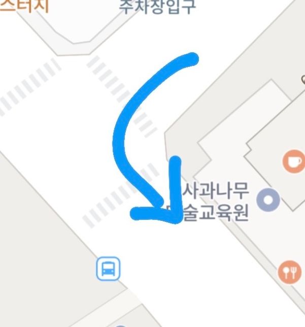 눈 오는 날 앞창문이 흐려서 사람을 칠 뻔한 사건의 0번 째 이미지