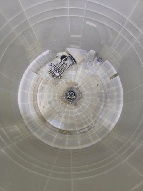 세탁기 청소 했는데도 왜이러는건까요?의 3번 째 이미지