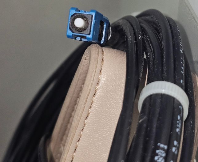 이 선이 무슨 선인지 알 수 있을까요? 인터넷선일까요의 0번 째 이미지