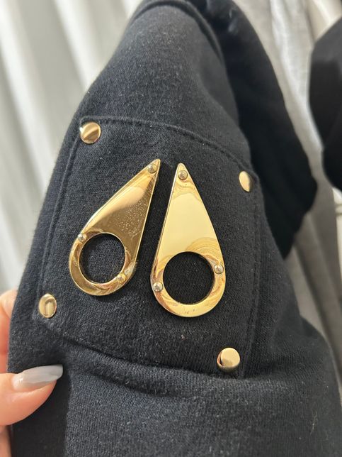 금장로고 변색 뭘로 닦아야 제거될까요?의 0번 째 이미지