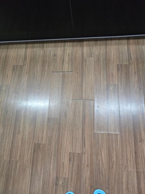 강화마루에 틈이 생겼어요 수리 하는 방법?의 1번 째 이미지