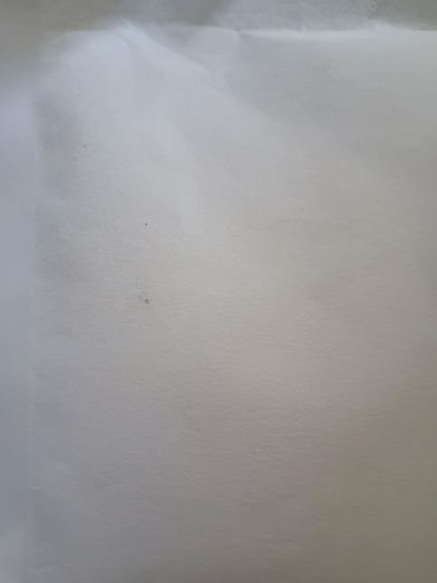 옷걸이형 제습제 검은 가루가 묻어 배송됐어요의 2번 째 이미지