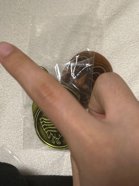 암행어사 패에 유리같은게 껴있어요 ㅠㅠ의 2번 째 이미지