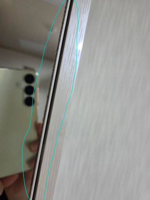 이거 거울 곰팡이인가요? 맞다면 제거방법 있을까요?의 1번 째 이미지