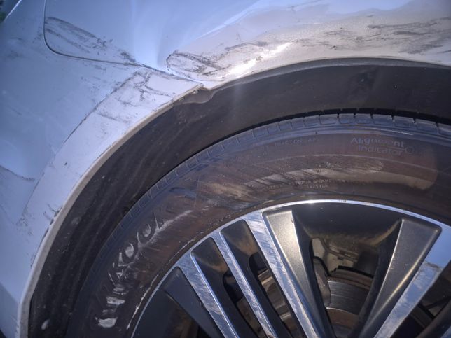 사고 차량 주행에 별 문제 없을까요??의 2번 째 이미지